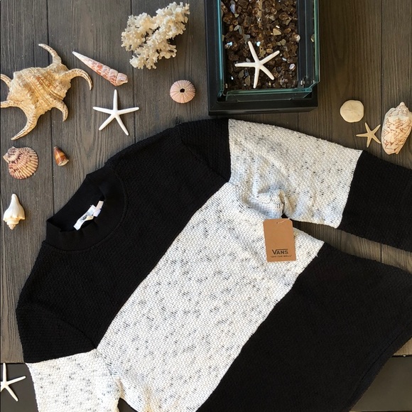 Vans Sweaters - 🔥VANS🔥